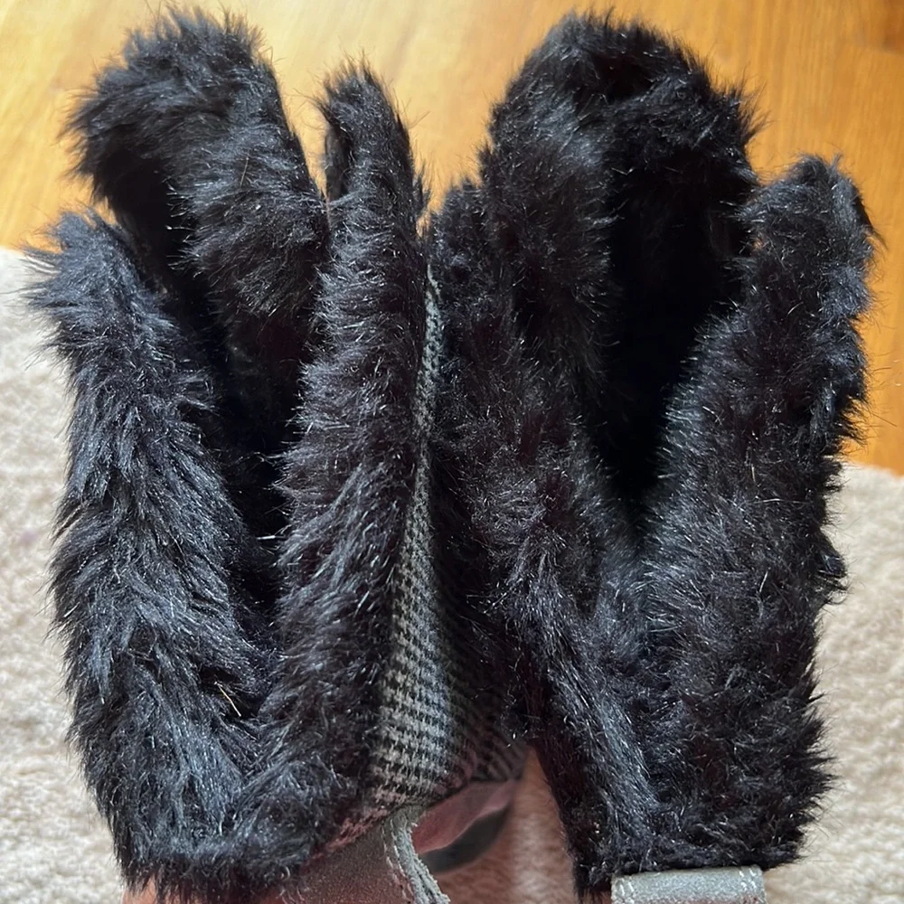 Sorel Tivoli II High Houndstooth Waterproof Winter Snow Boots size 6